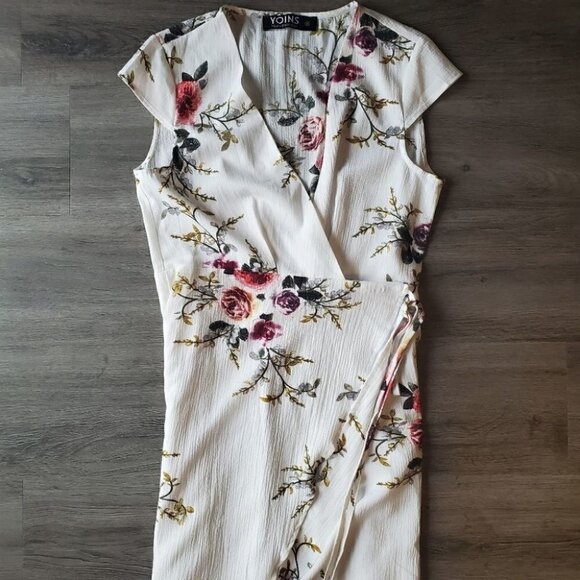 Floral Wrap Dress - Picture 7 of 10